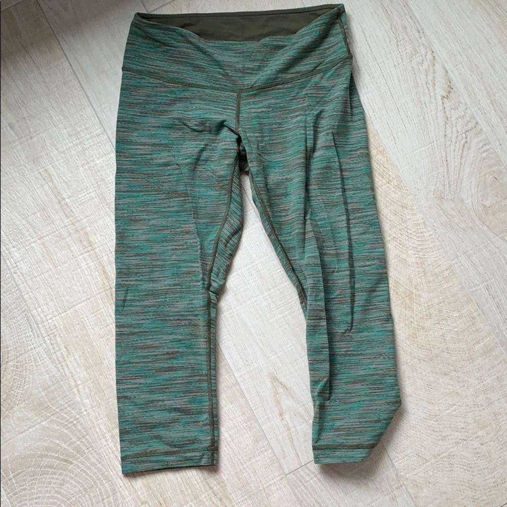 Lululemon leggings barely worn